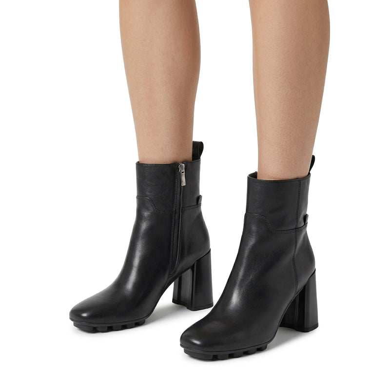 Stiefeletten mit Absatz