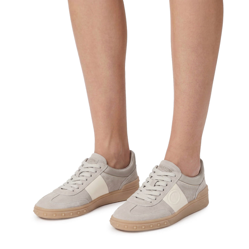 Sneaker aus Veloursleder