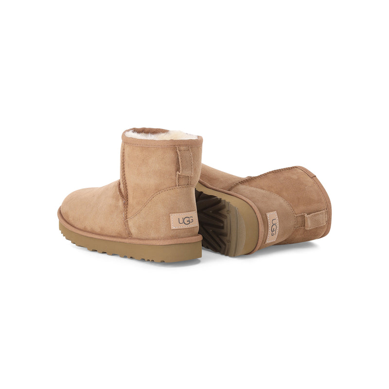 Boots Classic Mini II 42 / Schwarz