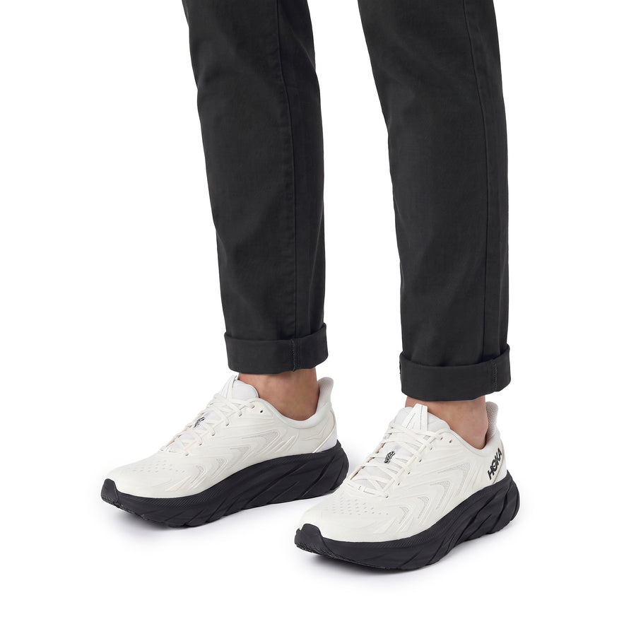 HOKA Sneaker Clifton UTL Herren