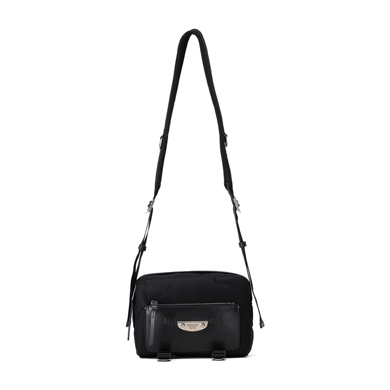 Umhängetasche mit Metalldetails One Size / Schwarz