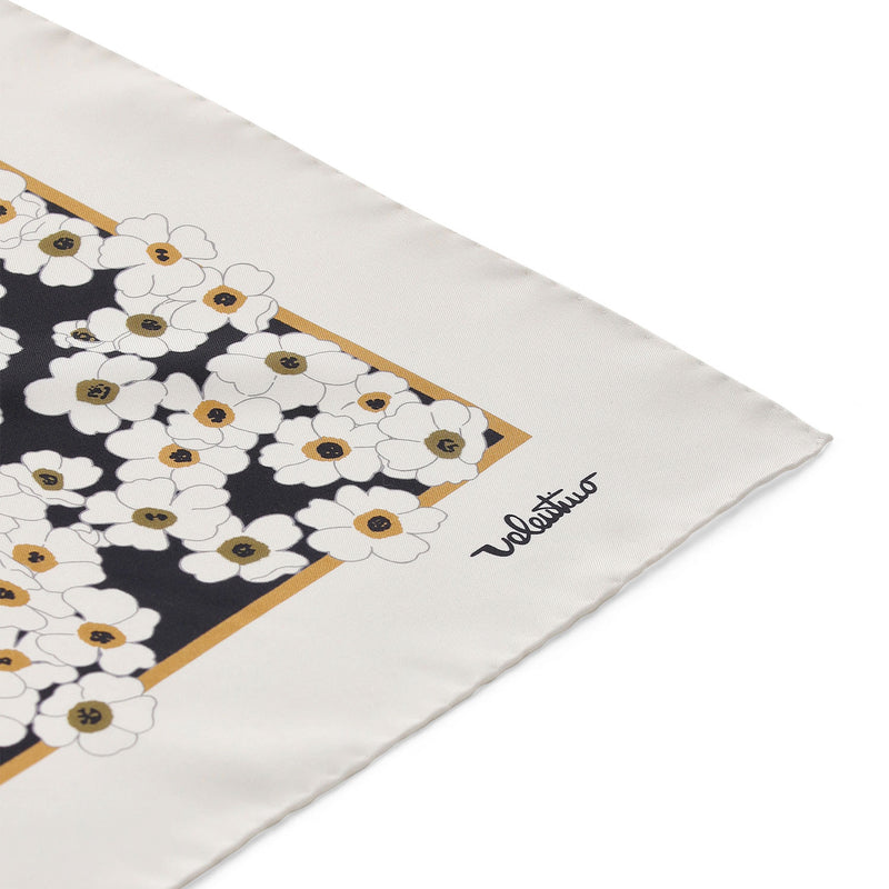 Schal mit Blumenmuster One Size / Multicolor