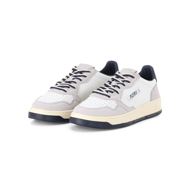 Sneaker Medalist Low 47 / Grau